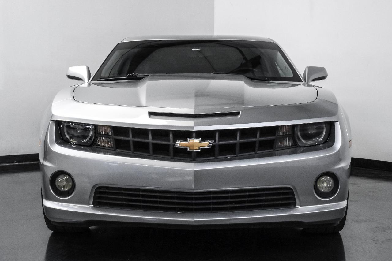 Chevrolet Camaro 2dr Cpe 1SS 2011
