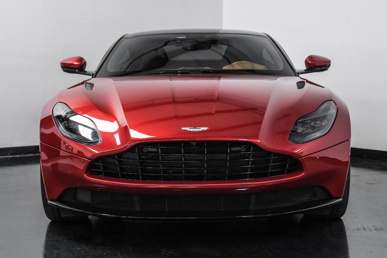 Aston Martin DB11 V8 Coupe 2020