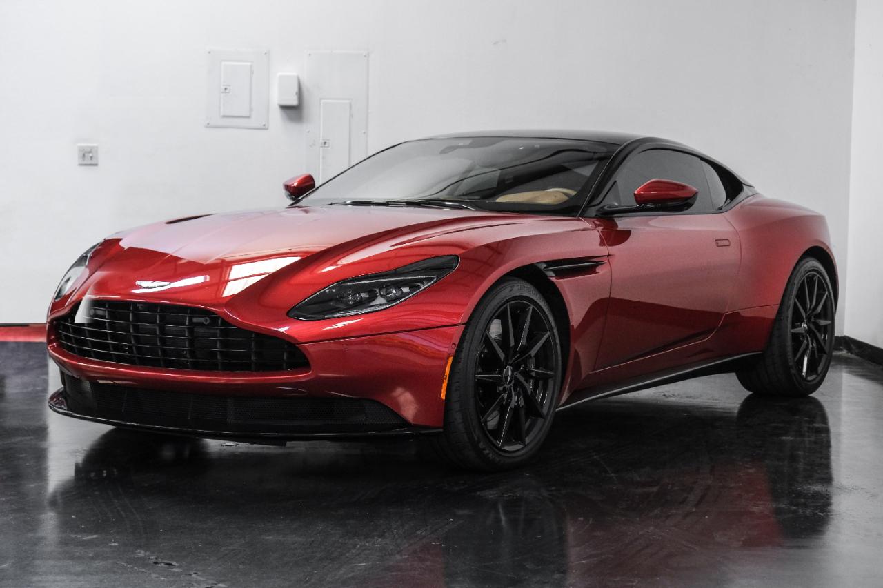 Aston Martin DB11 V8 Coupe 2020