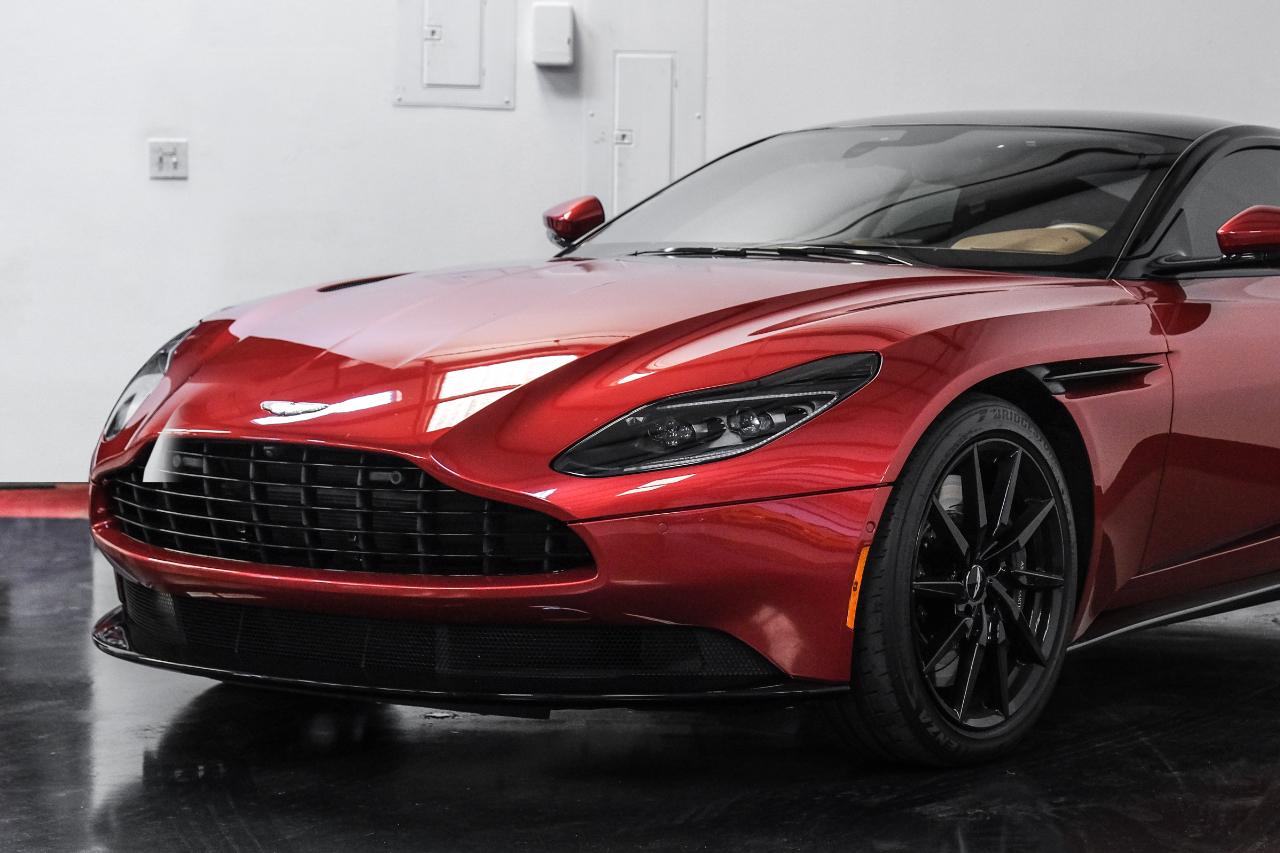 Aston Martin DB11 V8 Coupe 2020