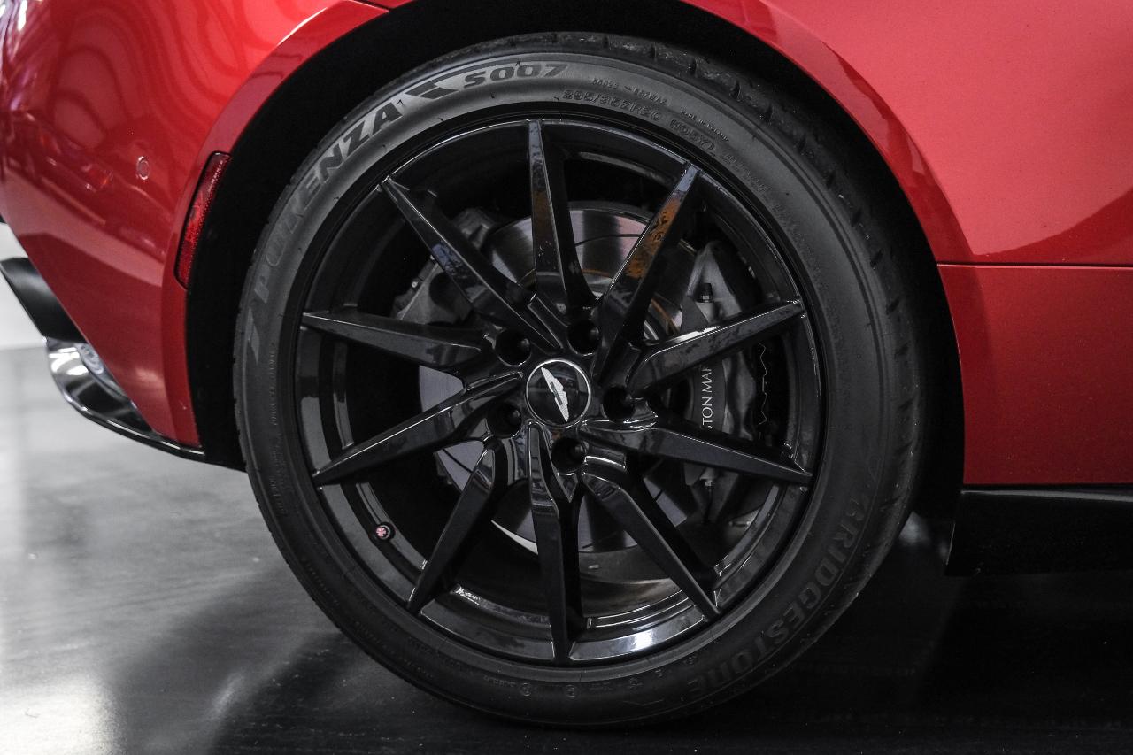 Aston Martin DB11 V8 Coupe 2020