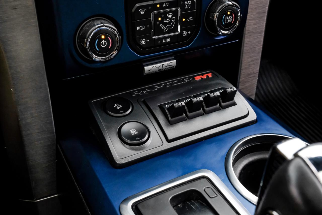 Ford F-150 4WD SuperCrew 145" SVT Raptor 2014