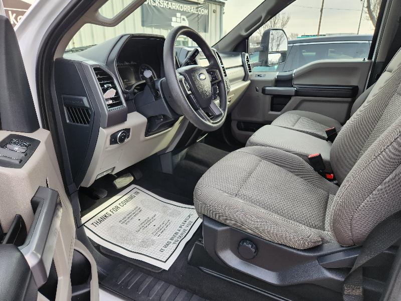 Ford F-450 SD Crew Cab  4WD DRW 2022