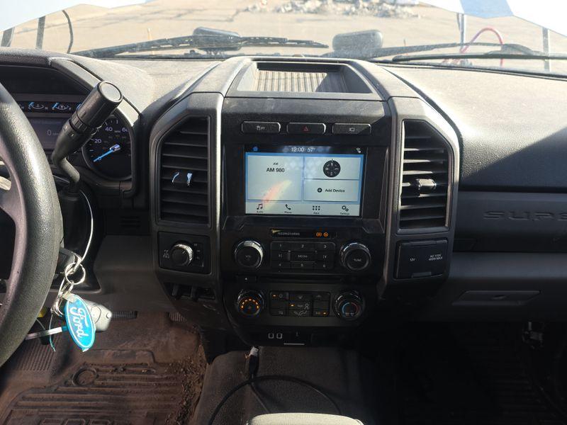 Ford F-250 SD XL Crew Cab 4WD 2018