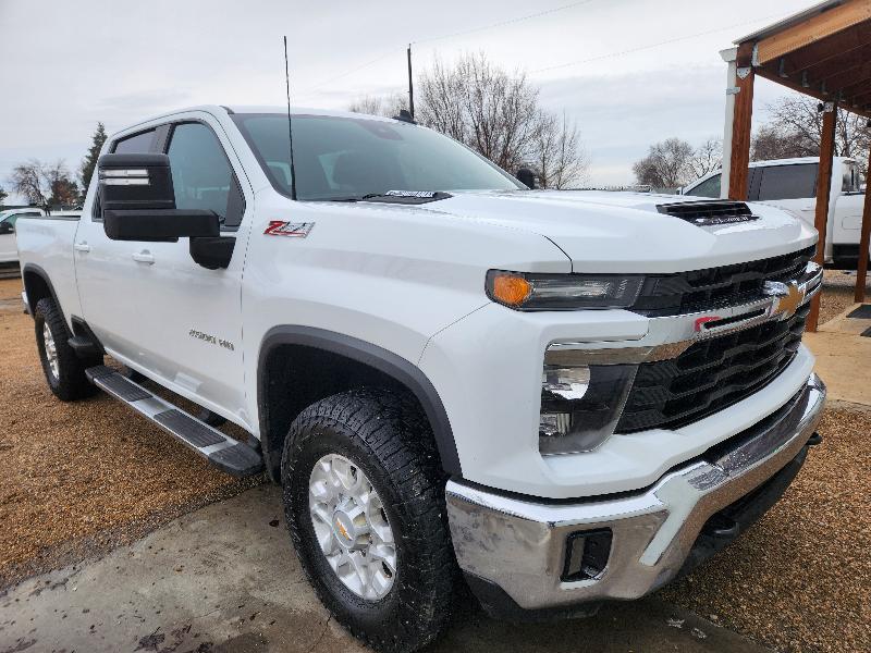 Chevrolet Silverado 2500HD LT Crew Cab Short Box 4WD 2024