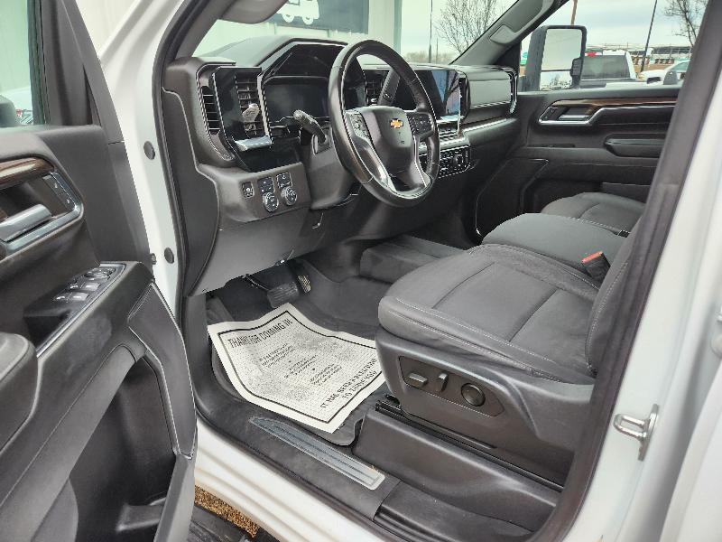 Chevrolet Silverado 2500HD LT Crew Cab Short Box 4WD 2024