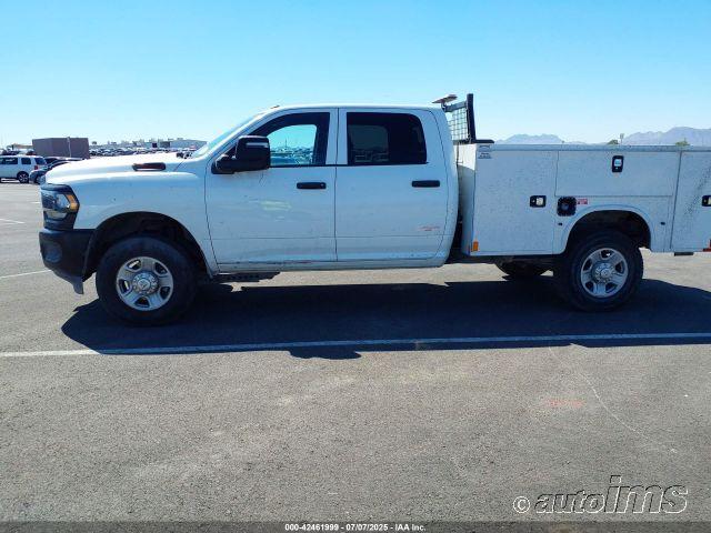 RAM 3500 ST Crew Cab LWB 4WD 2023