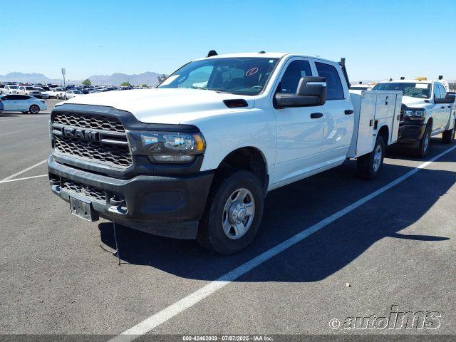 RAM 3500 ST Crew Cab LWB 4WD 2023