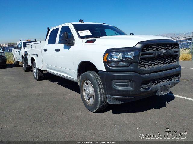 RAM 3500 ST Crew Cab LWB 4WD 2023
