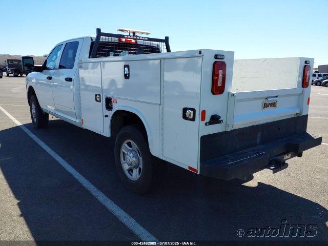 RAM 3500 ST Crew Cab LWB 4WD 2023
