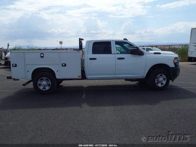 RAM 3500 ST Crew Cab LWB 4WD 2023