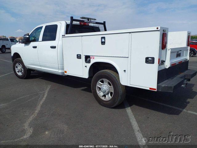 RAM 3500 ST Crew Cab LWB 4WD 2023