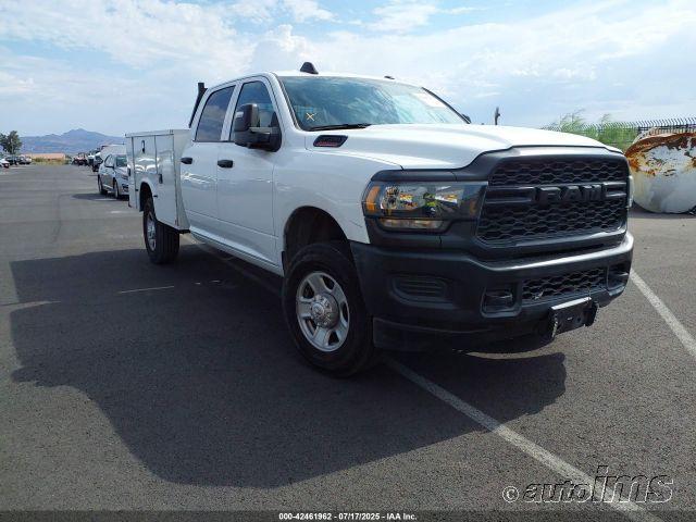 RAM 3500 ST Crew Cab LWB 4WD 2023