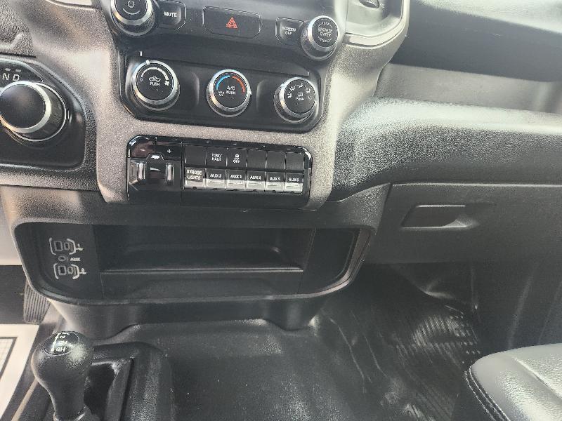 RAM 3500 ST Crew Cab LWB 4WD 2023