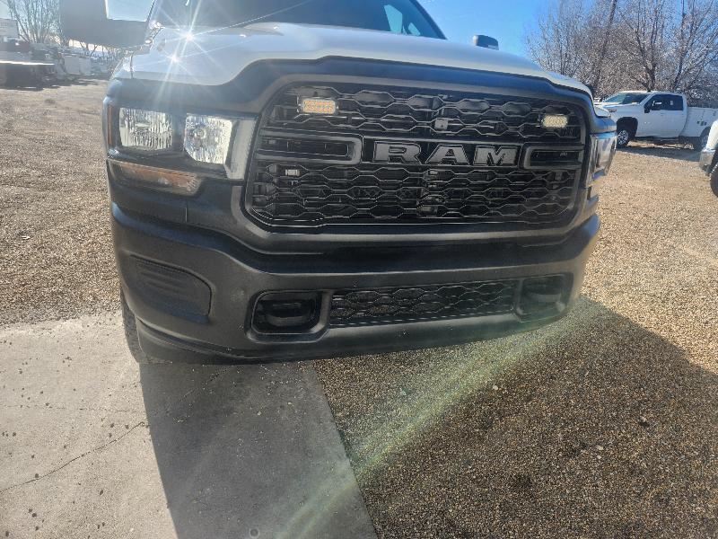 RAM 3500 Tradesman Crew Cab 4WD 2023