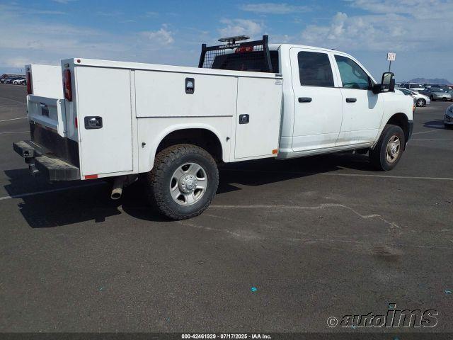 RAM 3500 ST Crew Cab LWB 4WD 2023
