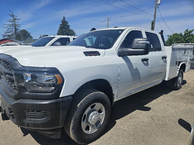 RAM 3500 ST Crew Cab LWB 4WD 2023