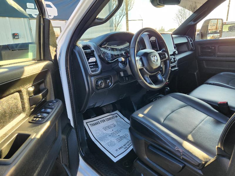 RAM 3500 Tradesman Crew Cab 4WD 2023