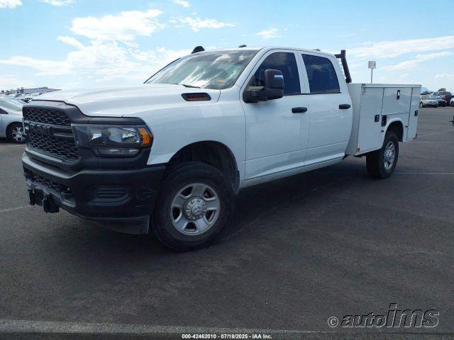 RAM 3500 ST Crew Cab LWB 4WD 2023