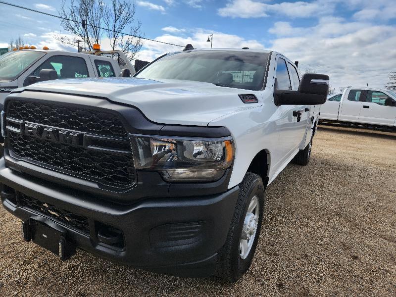 RAM 3500 ST Crew Cab LWB 4WD 2023