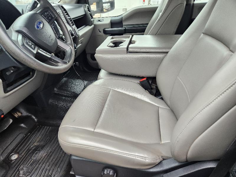 Ford F-350 SD XL Crew Cab Long Bed DRW 4WD 2022