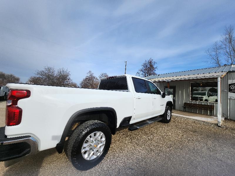 Chevrolet Silverado 2500HD LT Crew Cab Short Box 4WD 2023