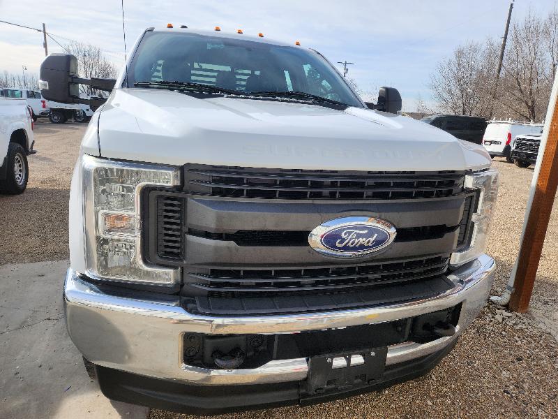 Ford F-350 SD XL SuperCab Long Bed DRW 4WD 2019