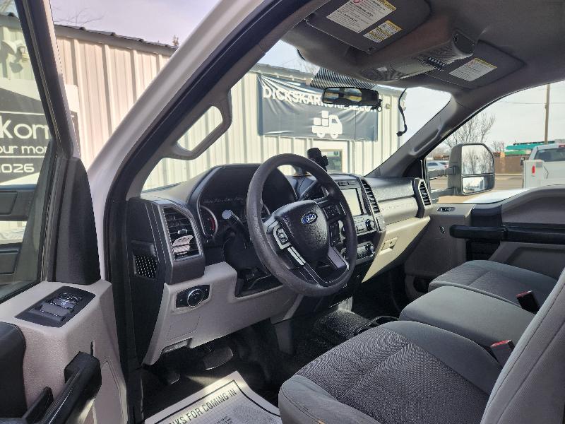 Ford F-350 SD XL SuperCab Long Bed DRW 4WD 2019