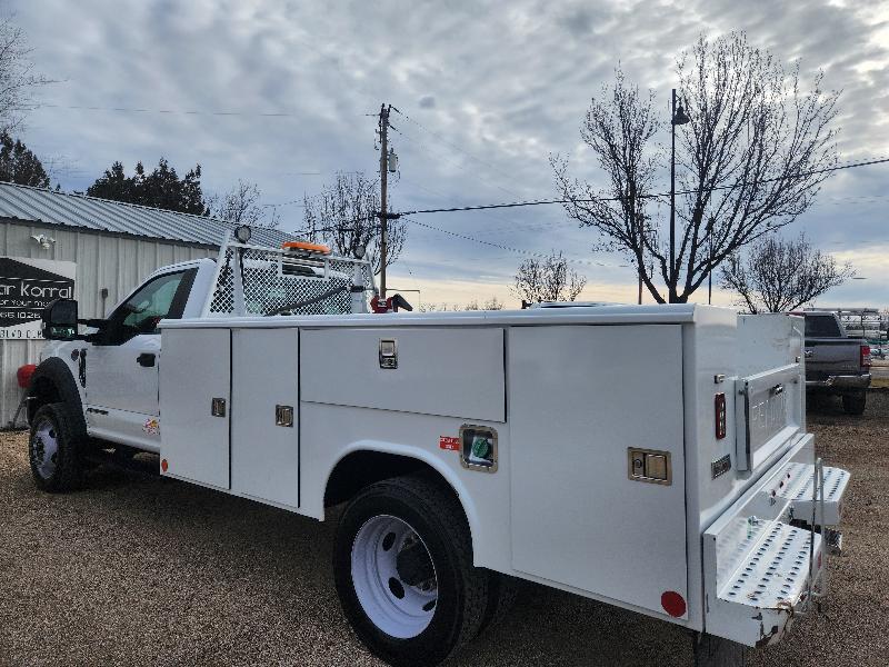 Ford F-550 Regular Cab DRW 4WD 2022