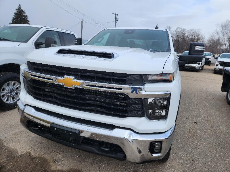 Chevrolet Silverado 2500HD LT Crew Cab Short Box 4WD 2024