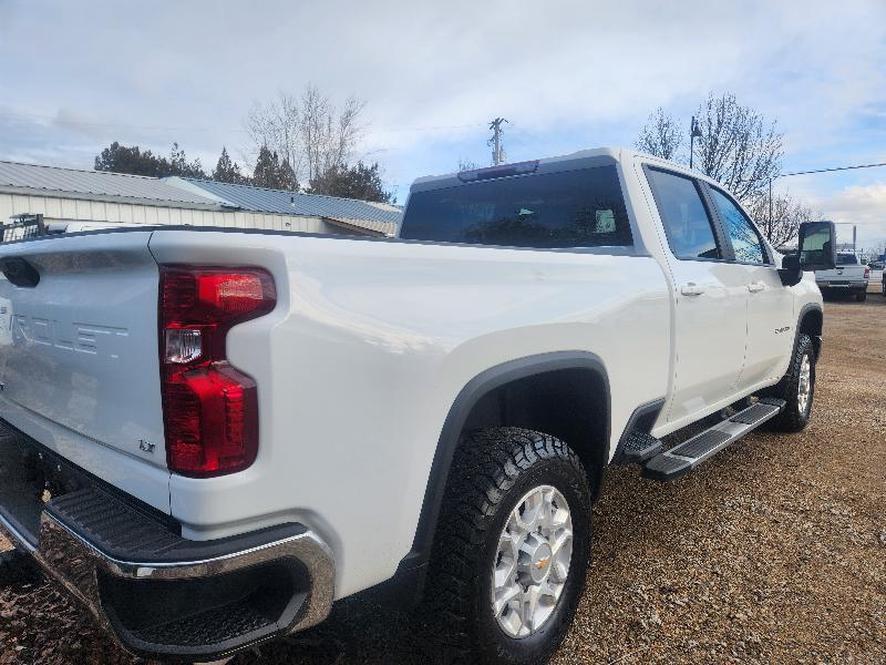 Chevrolet Silverado 2500HD LT Crew Cab Short Box 4WD 2023