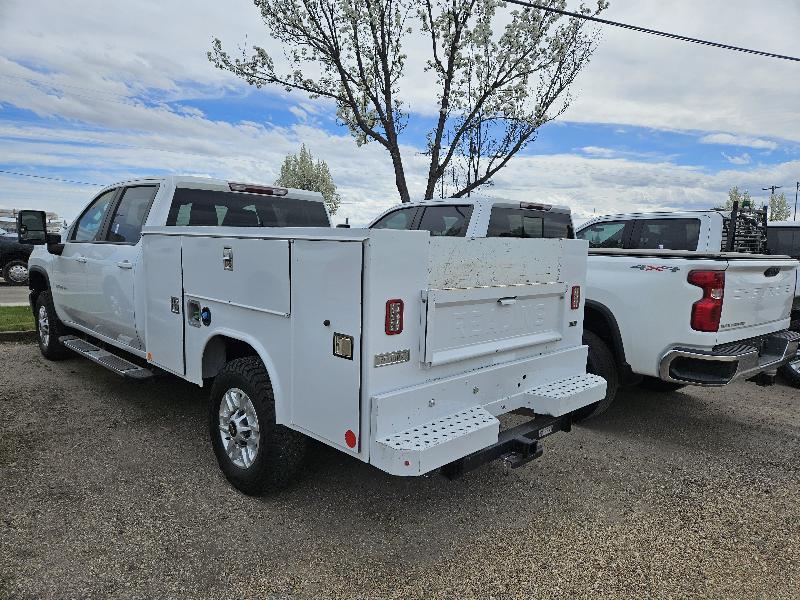 Chevrolet Silverado 2500HD LT Crew Cab Long Box 4WD 2024