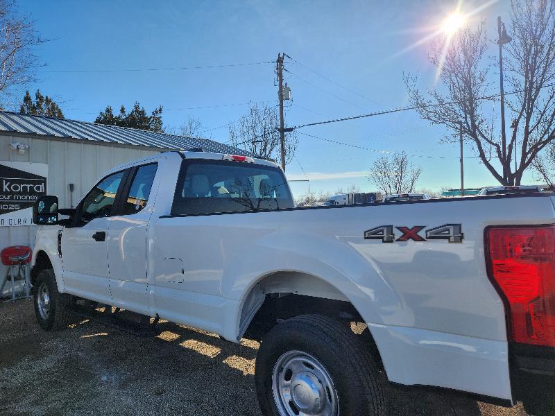 Ford F-250 SD XL SuperCab Long Bed 4WD 2021