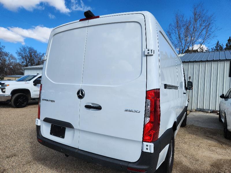 Mercedes-Benz Sprinter 2500 144-in. WB 2022