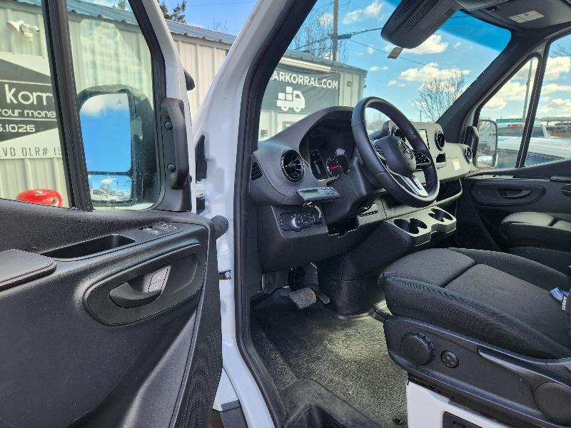 Mercedes-Benz Sprinter 2500 144-in. WB 2022