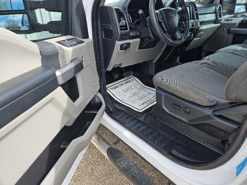 Ford F-250 SD XLT Crew Cab Short Bed 4WD 2022