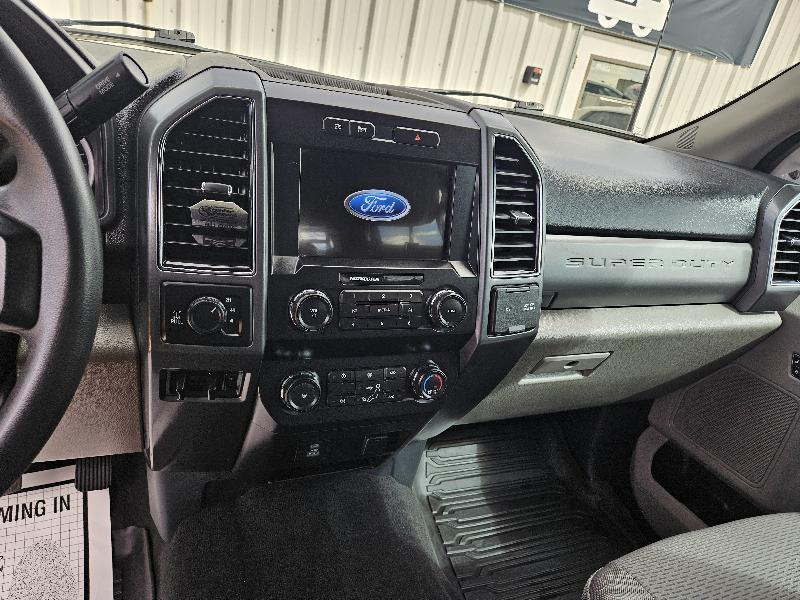 Ford F-250 SD XLT Crew Cab Short Bed 4WD 2022