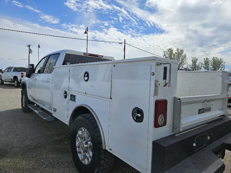 Chevrolet Silverado 2500HD LT Crew Cab Long Box 4WD 2024