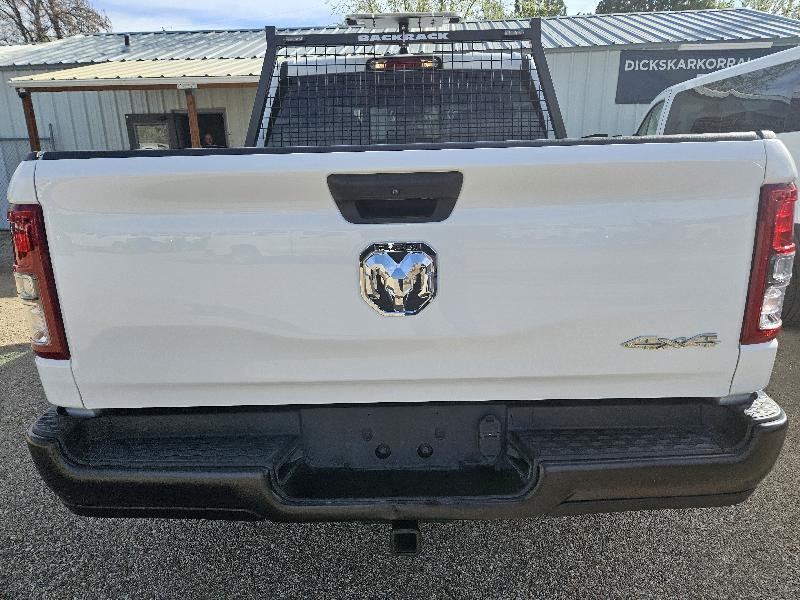 RAM 1500 Tradesman Crew Cab SWB 4WD 2023