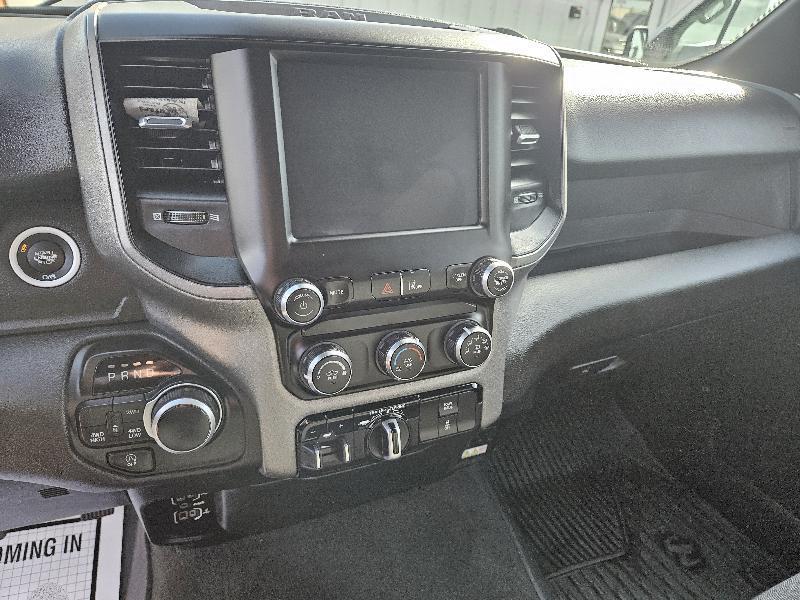 RAM 1500 Tradesman Crew Cab SWB 4WD 2023