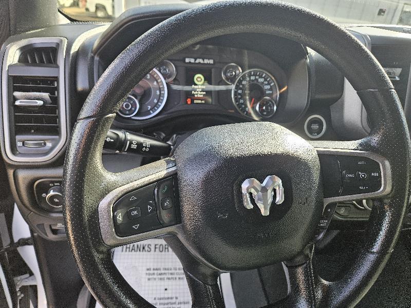 RAM 1500 Tradesman Crew Cab SWB 4WD 2023