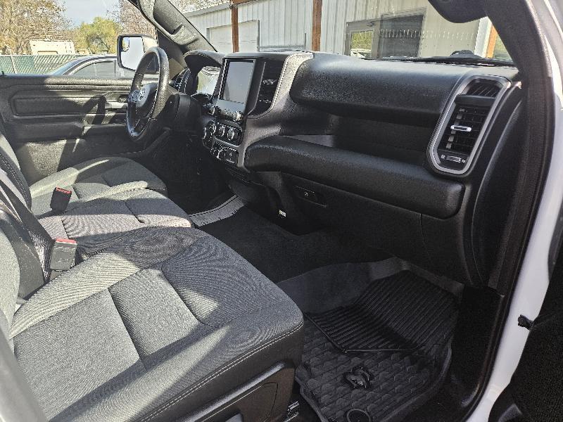 RAM 1500 Tradesman Crew Cab SWB 4WD 2023
