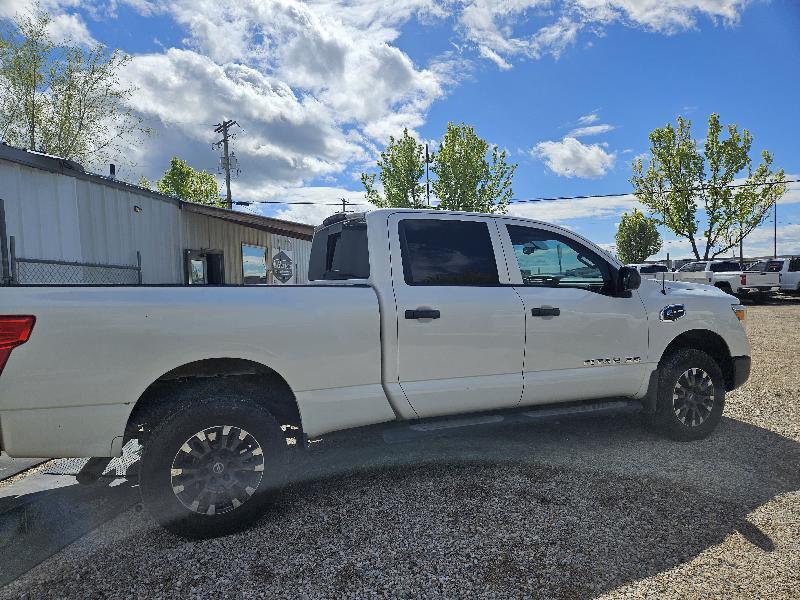 Nissan Titan XD S 4WD Diesel 2017