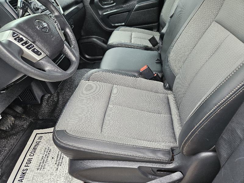 Nissan Titan XD S 4WD Diesel 2017