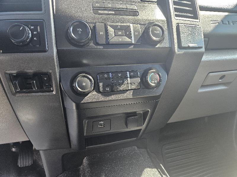 Ford F-250 SD XL SuperCab Long Bed 4WD 2021