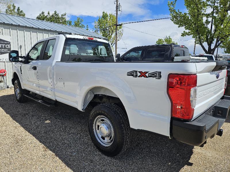 Ford F-250 SD XL SuperCab Long Bed 4WD 2021
