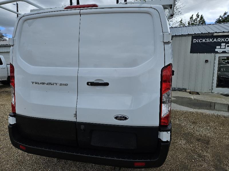Ford Transit 250 Van Low Roof w/Sliding Pass. 130-in. WB 2021