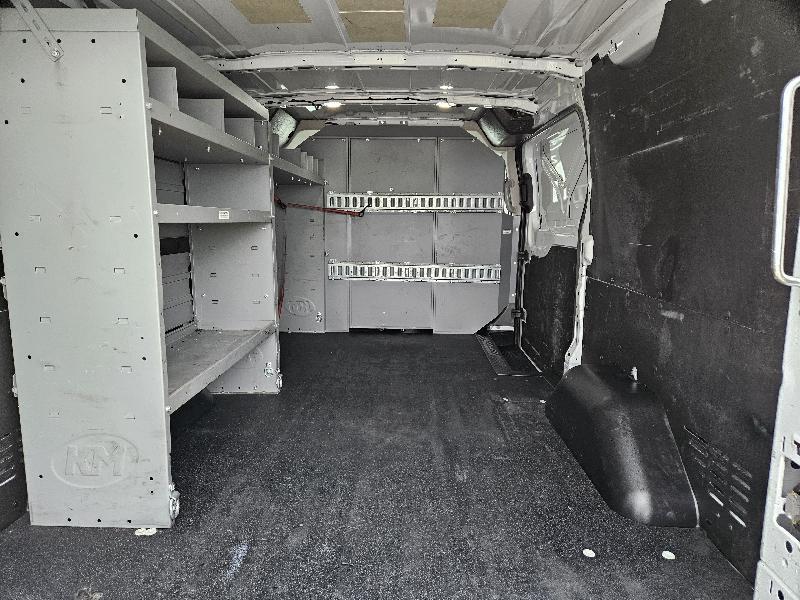 Ford Transit 250 Van Low Roof w/Sliding Pass. 130-in. WB 2021