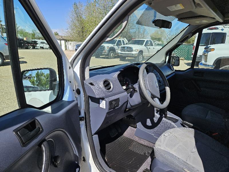 Ford Transit Connect XL with Side and Rear Door Glass 2011