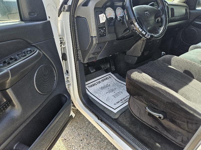 Dodge Ram 1500 ST Quad Cab Short Bed 4WD 2002